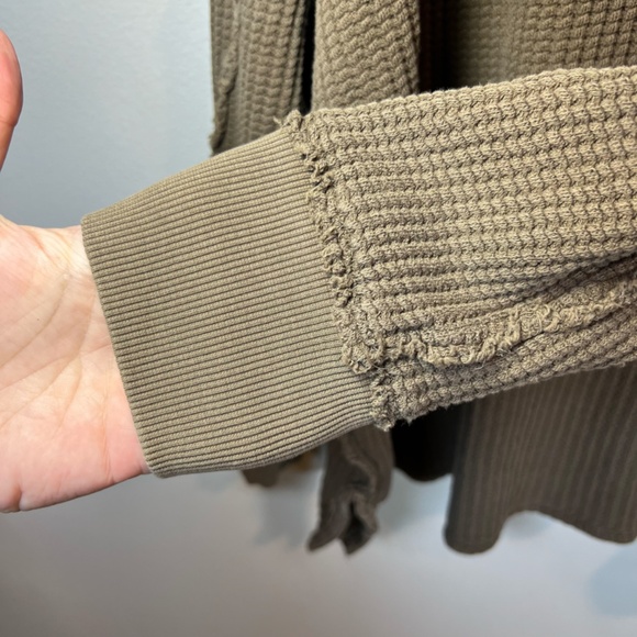 We The Free People Womens Travis Oversized Thermal V-Neck Polo Shirt Green Small - Picture 6 of 13